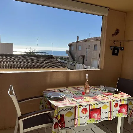 T2 Avec Terrasse Et Garage, à 80m De La - Fr-1-701-21
